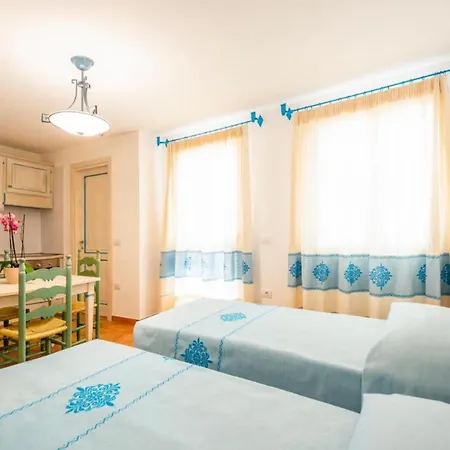 Charming Baia Marina 1 Bedroom Premier With Terrace Balcony Sleeps 4 公寓