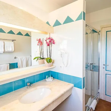 Charming Baia Marina 1 Bedroom Premier With Terrace Balcony Sleeps 4 Orosei